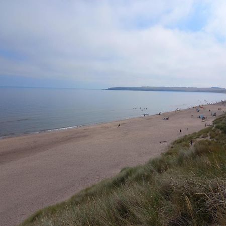 Holiday Home Forfar Esterno foto